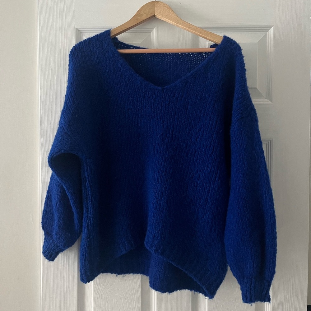 Vintage Blue Sweater | V-Neck